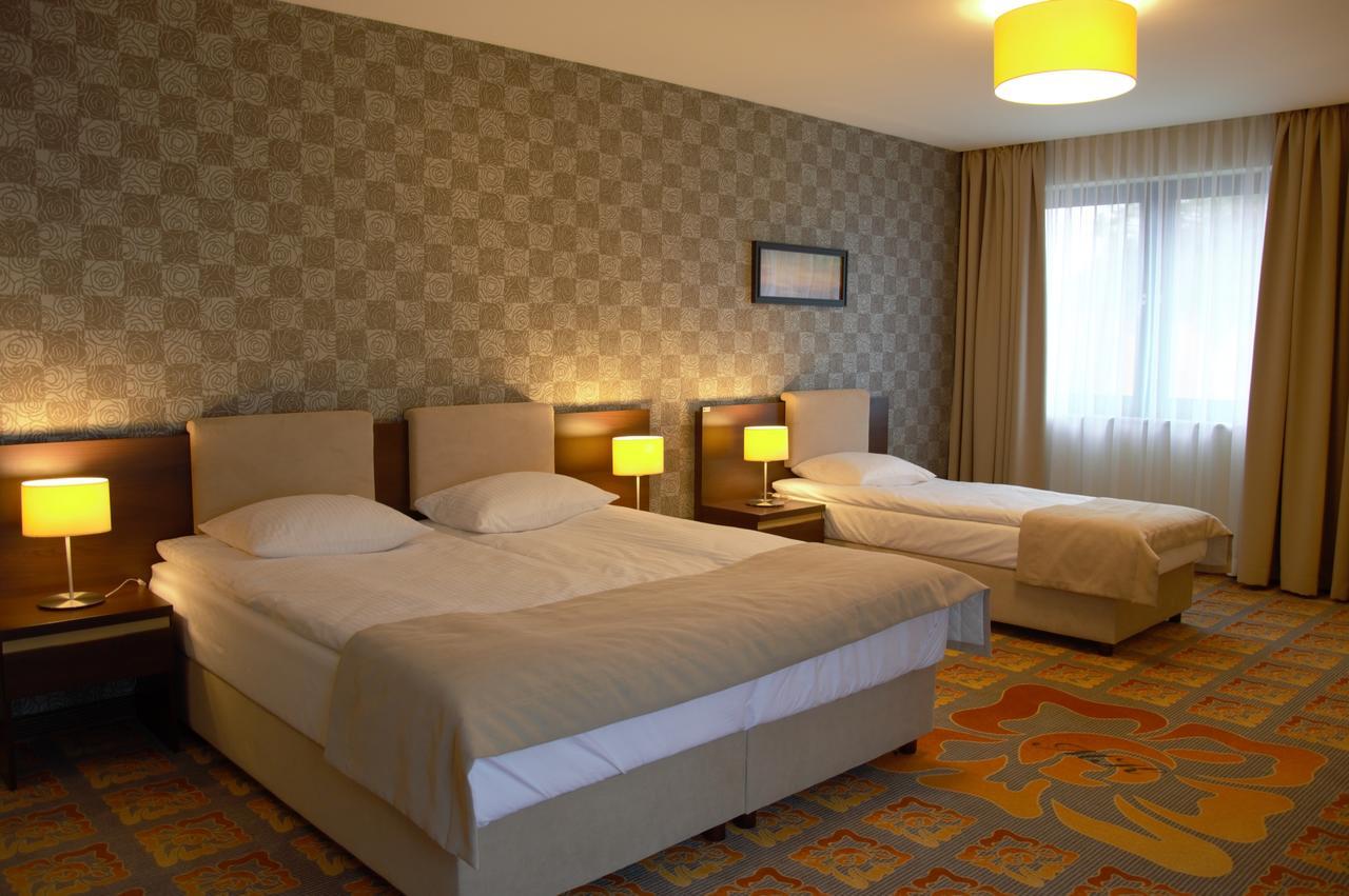 Hotel Via Baltica Łomża Esterno foto